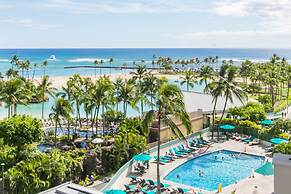 Spacious One Bedroom Harbor View Condos at Ilikai Marina With Private 