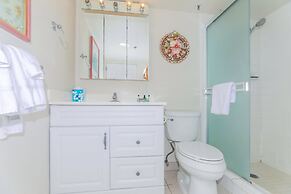 Spacious One Bedroom Harbor View Condos at Ilikai Marina With Private 