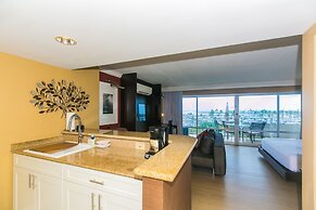 Spacious One Bedroom Harbor View Condos at Ilikai Marina With Private 