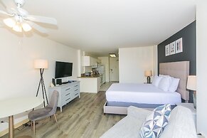 Ilikai Marina Studio City View Condos with Fully Equipped Kitchens & F