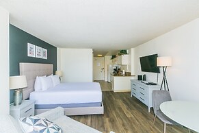 Ilikai Marina Studio City View Condos with Fully Equipped Kitchens & F