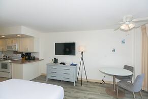Ilikai Marina Studio City View Condos with Fully Equipped Kitchens & F