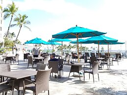 Ilikai Tower 1 Bedroom City View Condos with Private Lanai & Free Wifi