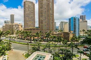Ilikai Tower 1 Bedroom City View Condos with Private Lanai & Free Wifi