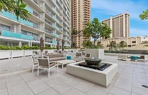 Ilikai Tower 1 Bedroom City View Condos with Private Lanai & Free Wifi