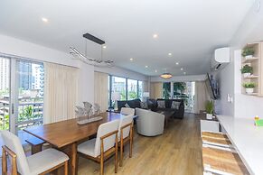 Fully Furnished Ilikai Tower 525 Condo With Free Wifi, Near Best Waiki