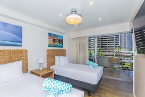 Fully Furnished Ilikai Tower 525 Condo With Free Wifi, Near Best Waiki