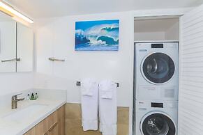 Fully Furnished Ilikai Tower 525 Condo With Free Wifi, Near Best Waiki