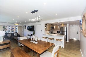 Fully Furnished Ilikai Tower 525 Condo With Free Wifi, Near Best Waiki