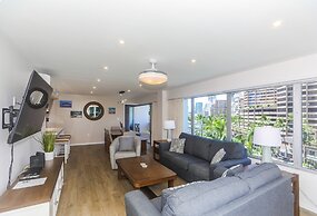 Fully Furnished Ilikai Tower 525 Condo With Free Wifi, Near Best Waiki