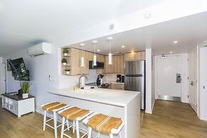 Fully Furnished Ilikai Tower 525 Condo With Free Wifi, Near Best Waiki