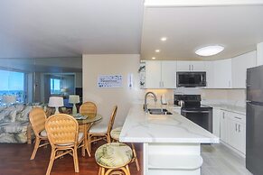 Ilikai Marina One Bedroom Harbor View Condos - Walk to Ala Moana Beach