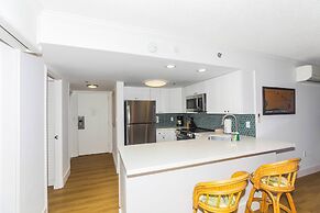 Ilikai Tower 943 Condo - Walk to the Beach, Shops & Restaurants! by Re