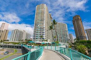 Ilikai Tower 943 Condo - Walk to the Beach, Shops & Restaurants! by Re