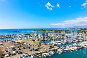 Ilikai Tower 943 Condo - Walk to the Beach, Shops & Restaurants! by Re