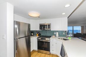 Ilikai Tower 943 Condo - Walk to the Beach, Shops & Restaurants! by Re