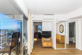 Ilikai Tower 943 Condo - Walk to the Beach, Shops & Restaurants! by Re