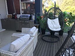 Luxury big house cinema pool many guests