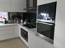 Luxury big house cinema pool many guests