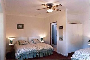 The Homestead Guest House and S-Catering