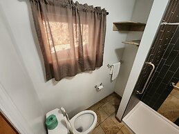 Jefferson Hills Motel