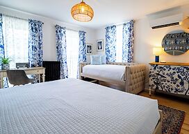 Twin Gables of Woodstock