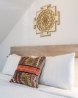 Twin Gables of Woodstock