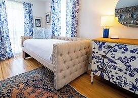 Twin Gables of Woodstock