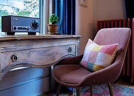 Twin Gables of Woodstock