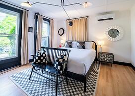 Twin Gables of Woodstock