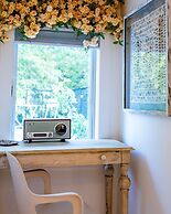 Twin Gables of Woodstock