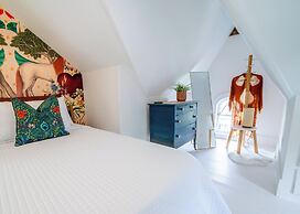 Twin Gables of Woodstock