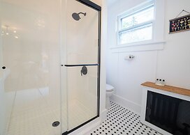 Twin Gables of Woodstock