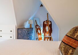 Twin Gables of Woodstock