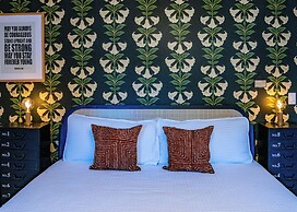 Twin Gables of Woodstock