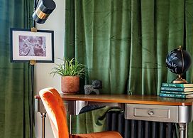 Twin Gables of Woodstock