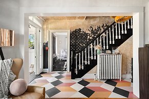 Twin Gables of Woodstock