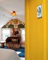 Twin Gables of Woodstock