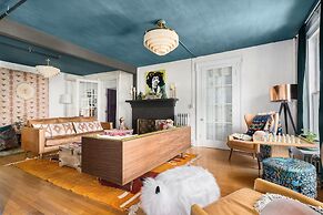 Twin Gables of Woodstock