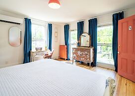 Twin Gables of Woodstock