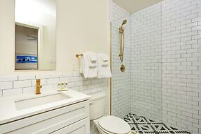 Sonder by Marriott Bonvoy The Louie Apartments CBD