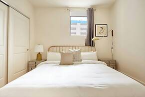 Sonder by Marriott Bonvoy The Louie Apartments CBD