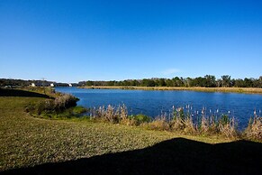 2633 Trafalgar Village