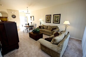 2633 Trafalgar Village