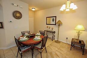 2633 Trafalgar Village