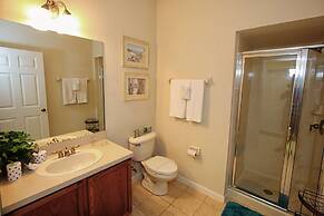 2633 Trafalgar Village