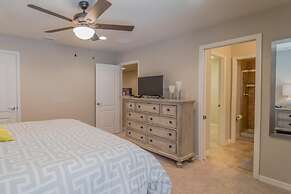 2054 Windsor at Westside