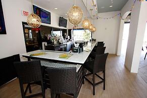 2054 Windsor at Westside