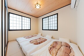 Yadoya Asakusa Sen no Kaze