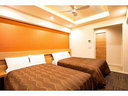 Yenn's Marina Inn Mercy